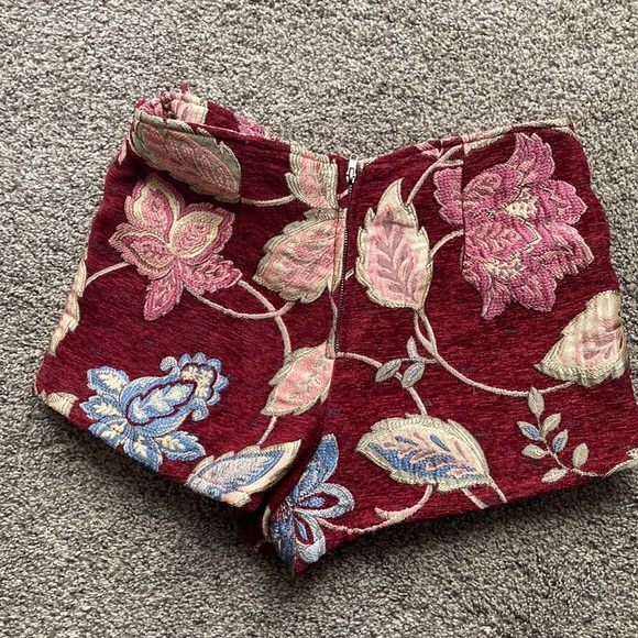 Forever 21 Carpet floral style Mini Skort - Picture 3 of 5